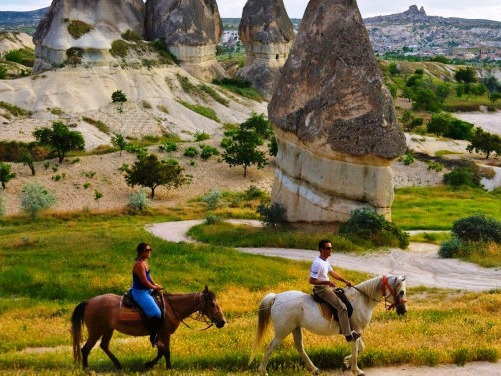 Helios Cave Hotel